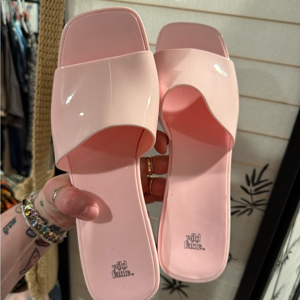 Wild Fable light Pink heels size 11 womens
